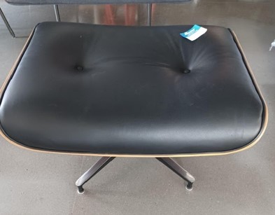 Ottoman Black/Wood Shell