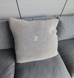 [#00-155] Pillow, white